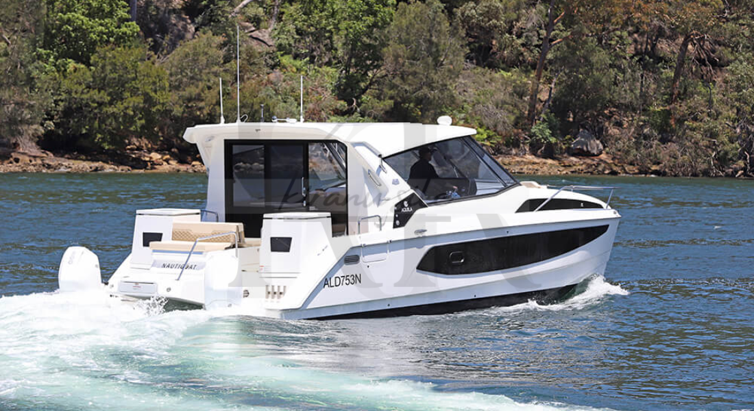 Read more about the article Aquila 36 Cruiser Redefining Luxury on the Water