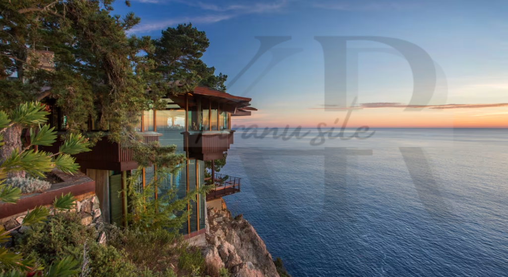 Exclusive Cliff Mansions